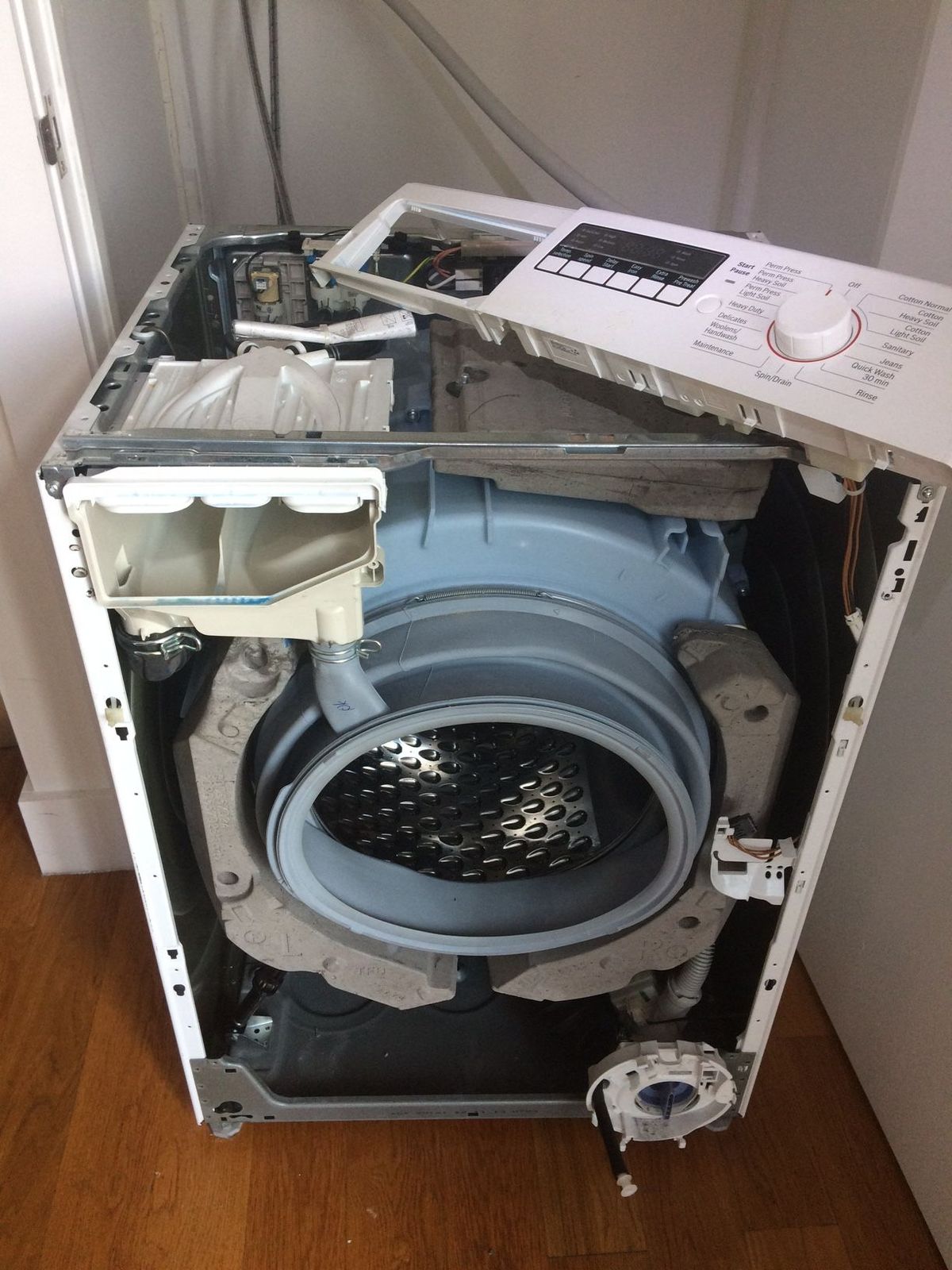 who-we-are washing-machine-repair.jpg